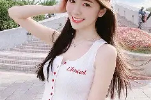 江疏影39岁凭“脚毛”上热搜背后藏着内娱对中年女星最大的傲慢